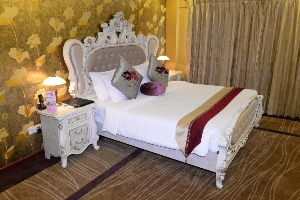 Royal Taunggyi Hotel Bagian luar foto