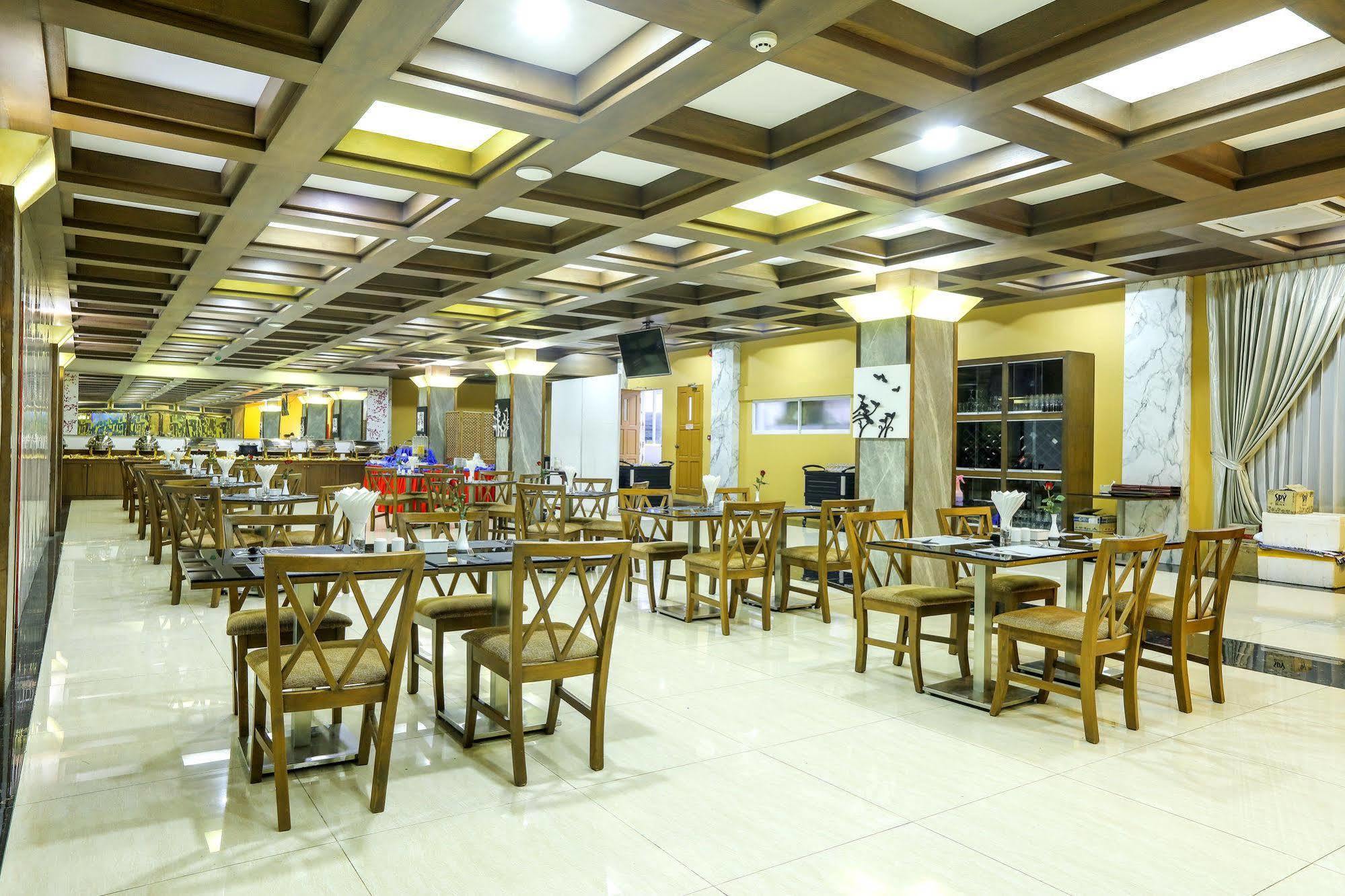 Royal Taunggyi Hotel Bagian luar foto